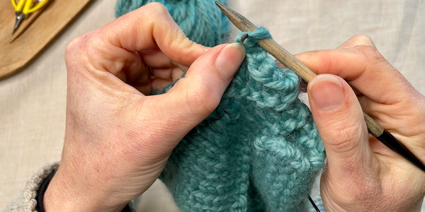 Stretchy Bind Off Knitting Stitch - Studio Knit