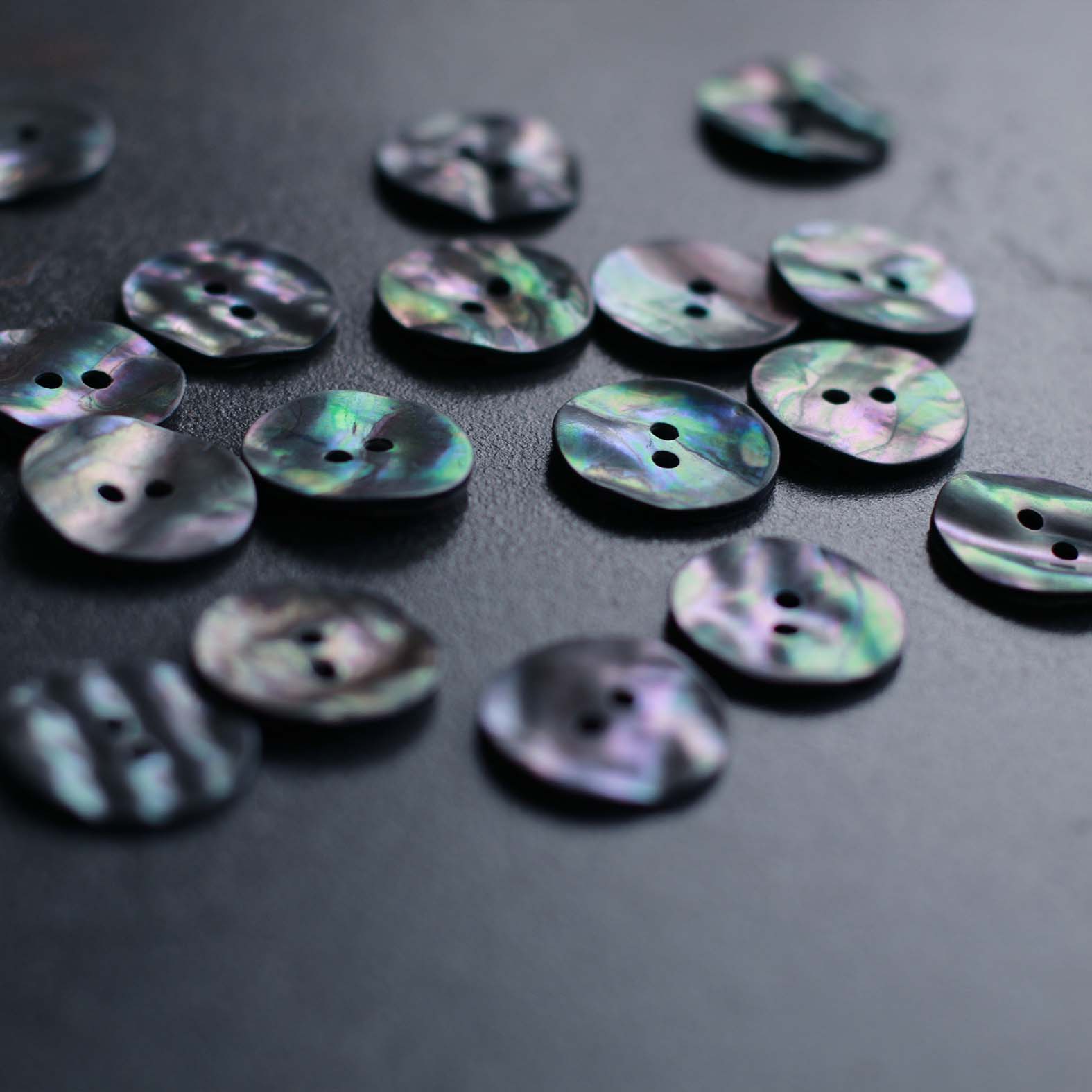 20mm Mother of Pearl Button - Dark