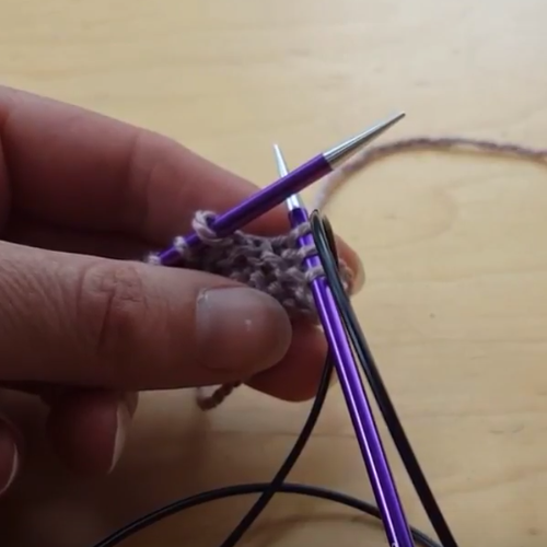 How to Work a Yarnover Between Knit and Purl Stitches | Stolen Stitches Tutorial