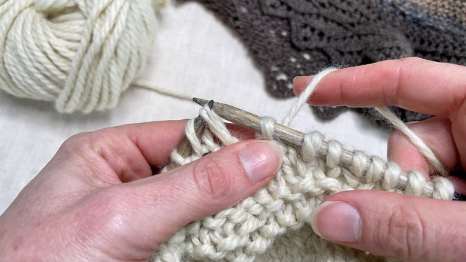 Knitting Styles | Continential or English? | knitting tutorial 