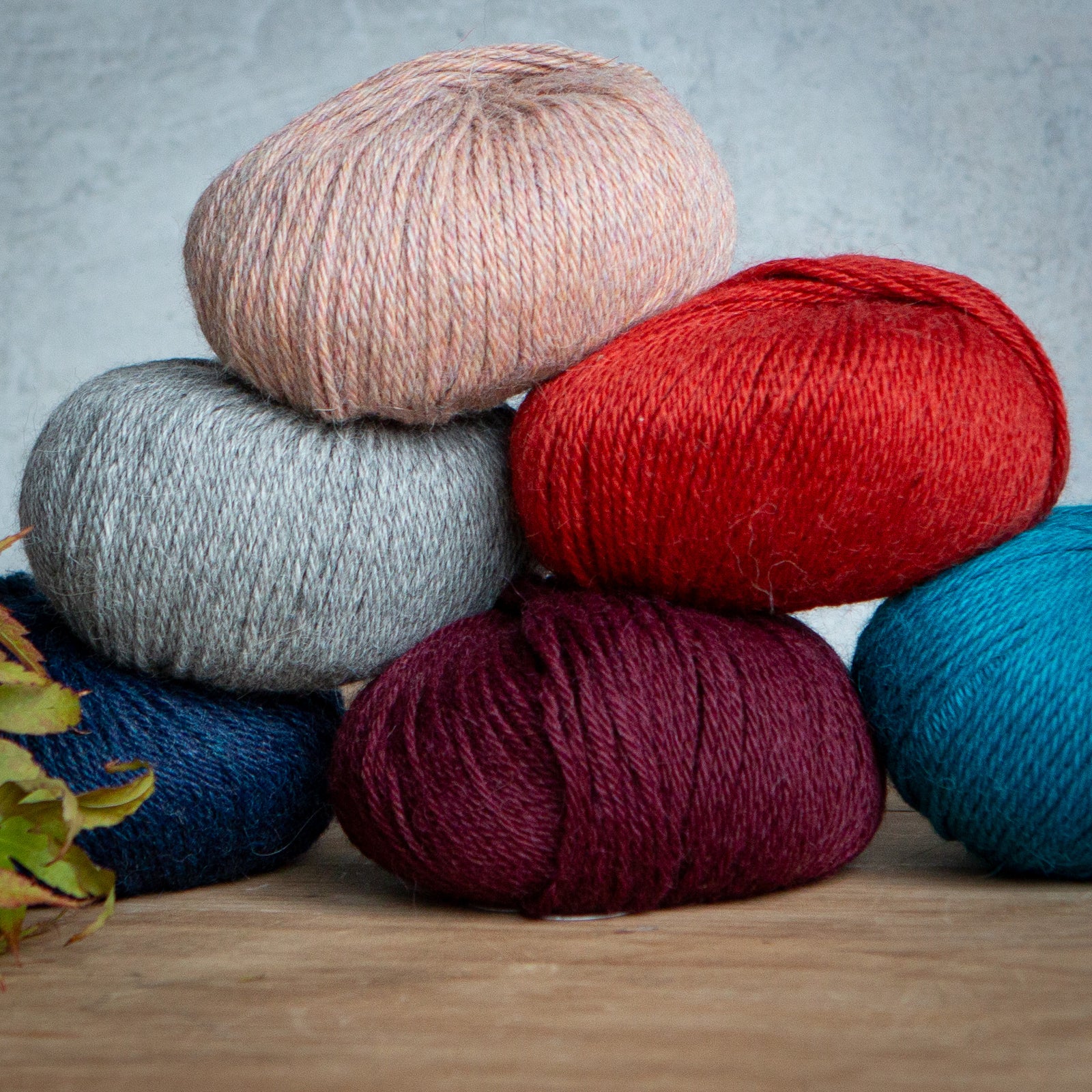 Summer Drops Yarn Kit - Stolen Stitches