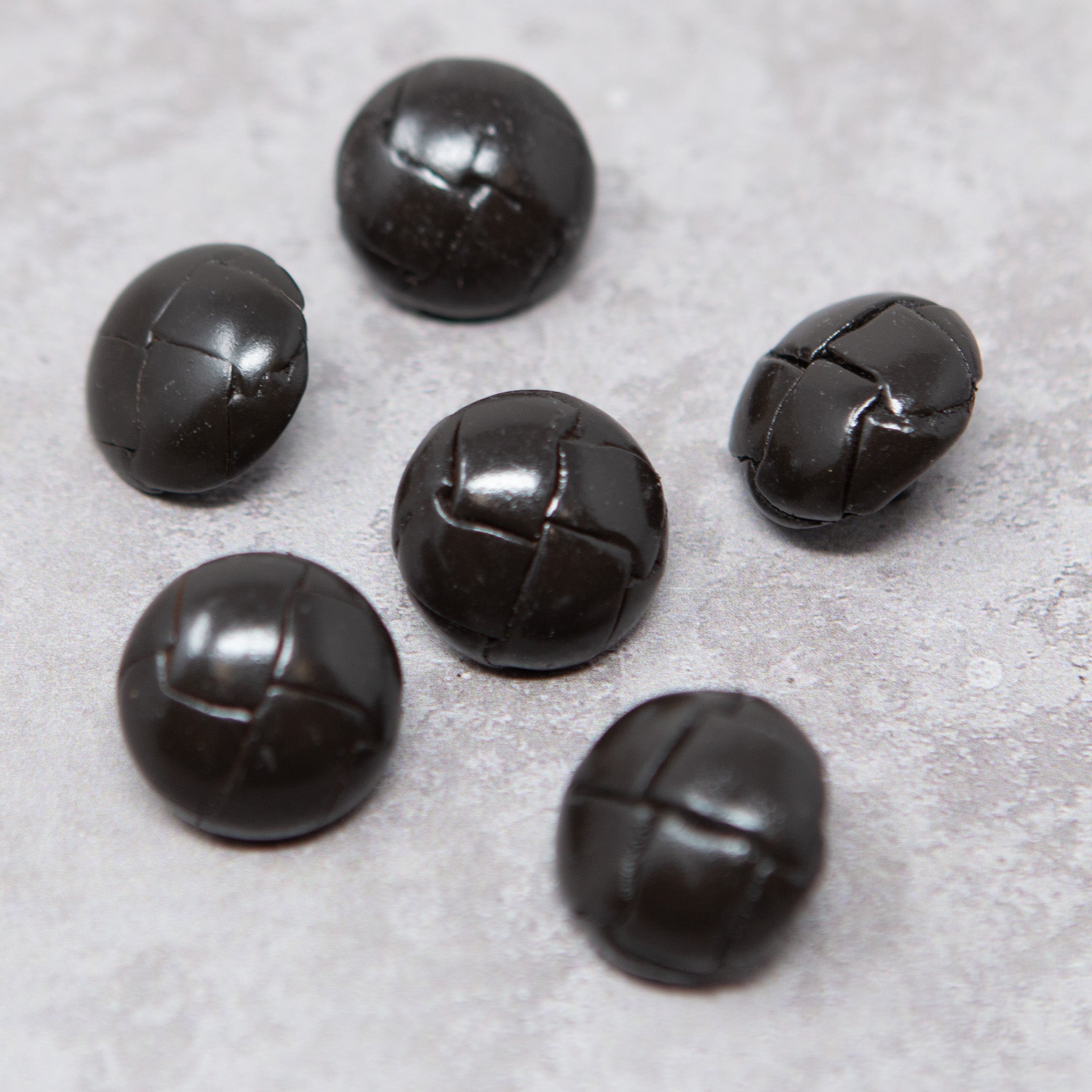 22 mm Leather Shank Button – Stolen Stitches