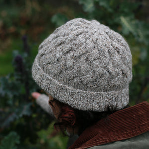 Inis Beg Hat and Mitts Pattern
