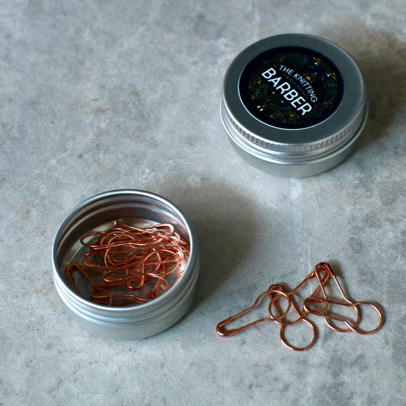 Tin of Lockable Stitch Markers