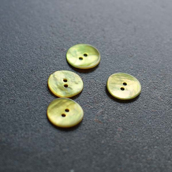 18mm Mother of Pearl Button | Set of 4