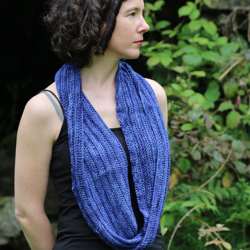 Vesuvius Cowl | Digital Hand-Knitting Pattern | DK Weight - Stolen Stitches