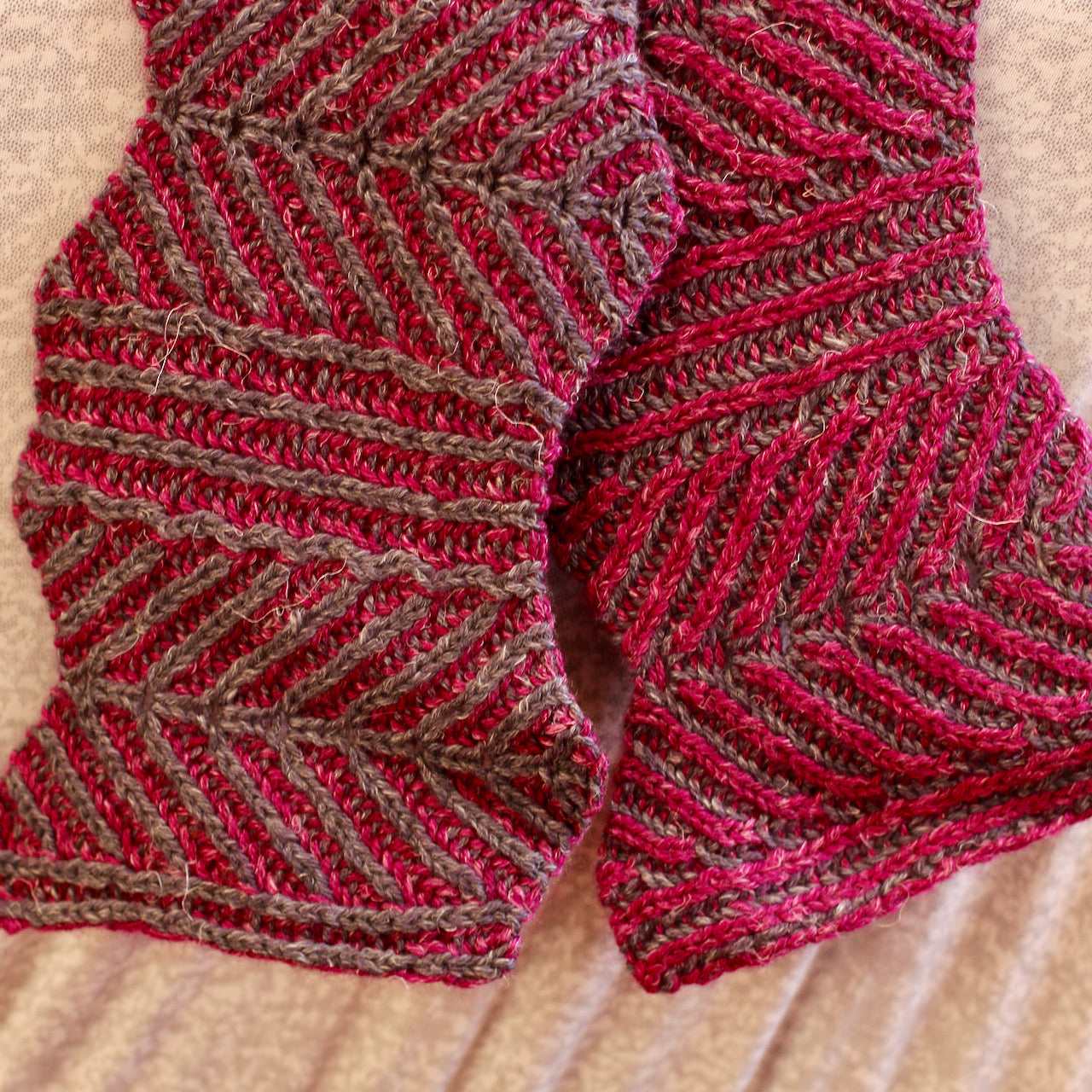 Flying Leaves Scarf Pattern