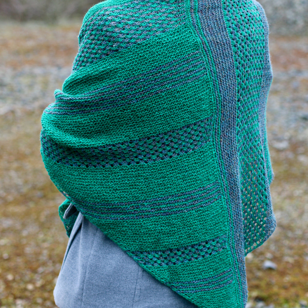 Cois Farraige Shawl Pattern