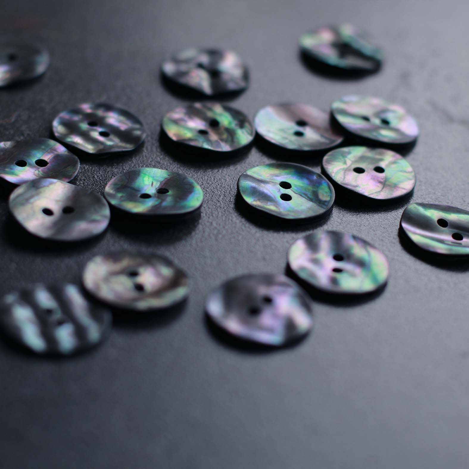 Buttons - Mother-of-pearl - Black, Accessories