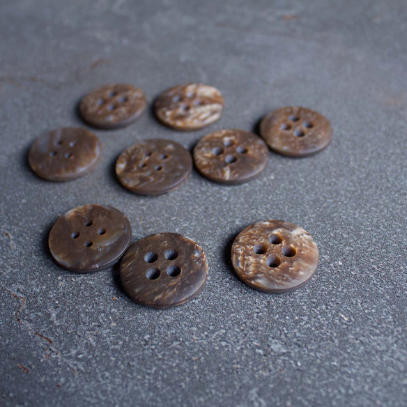 25 mm Mottled button